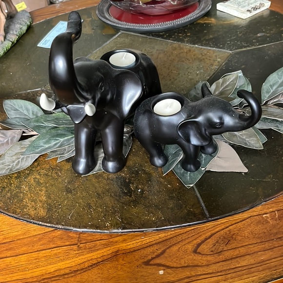 Elephant tea light holders